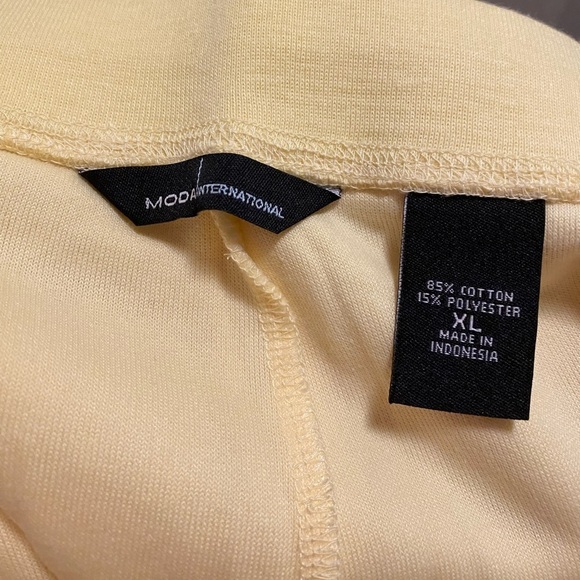 Victoria’s Secret Moda International Yellow Terry Cloth Pant Size XL New W/O Tag - Picture 3 of 7